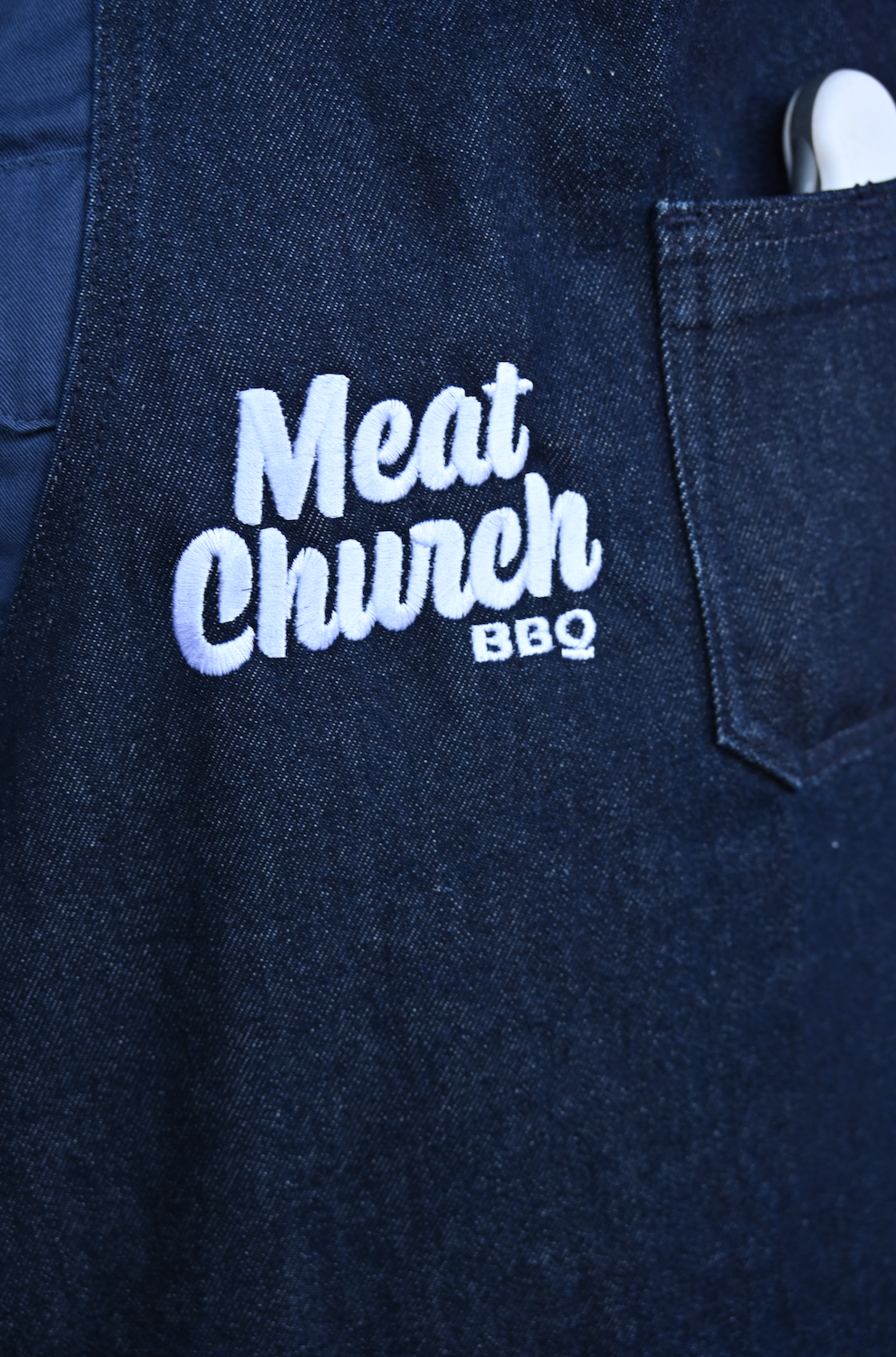 hedley-and-bennett-meat-church-apron-navy-a8 Screenshot_2024-07-03_at_2.52.19_PM.png